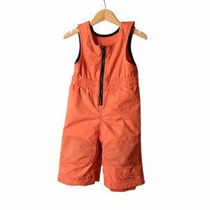 Columbia Coral Sleeveless Zip-Up Snowsuit. Good Condition. Size 6-12 Months.
